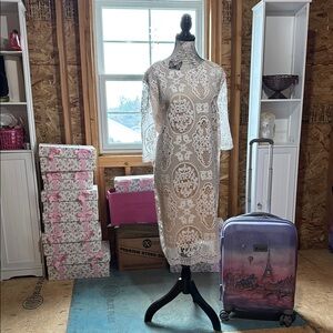 Elegant White Lace Dress